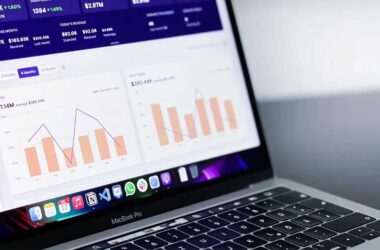 Organic vs Paid Marketing: Finding the Right Balance for Your Business